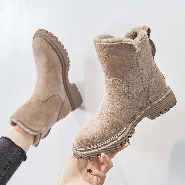 Winterstiefel – warme, mit Fell gefütterte Damenstiefel aus Wildleder