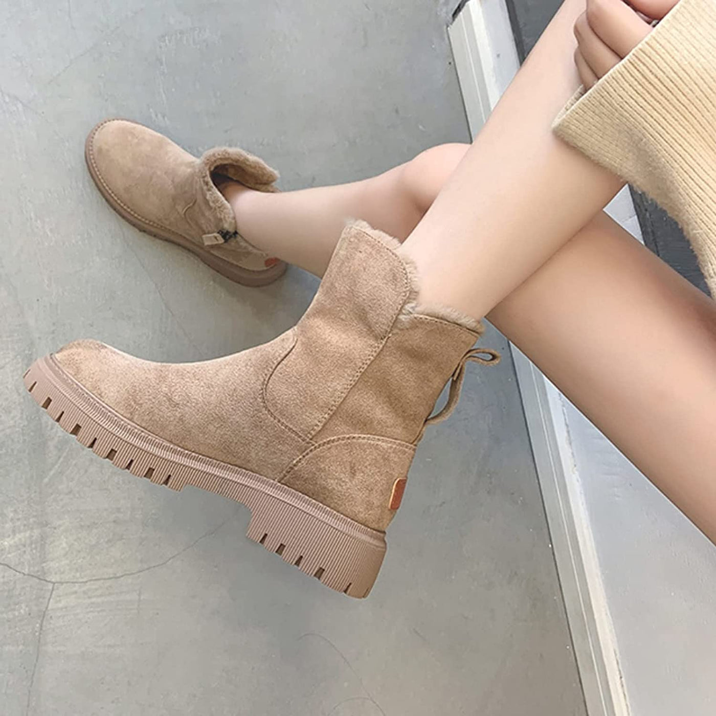 Winterstiefel – warme, mit Fell gefütterte Damenstiefel aus Wildleder