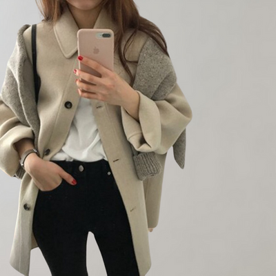 Wollmantel – Damen-Trenchcoat aus Wolle mit lockerer Passform und einem Ärmel