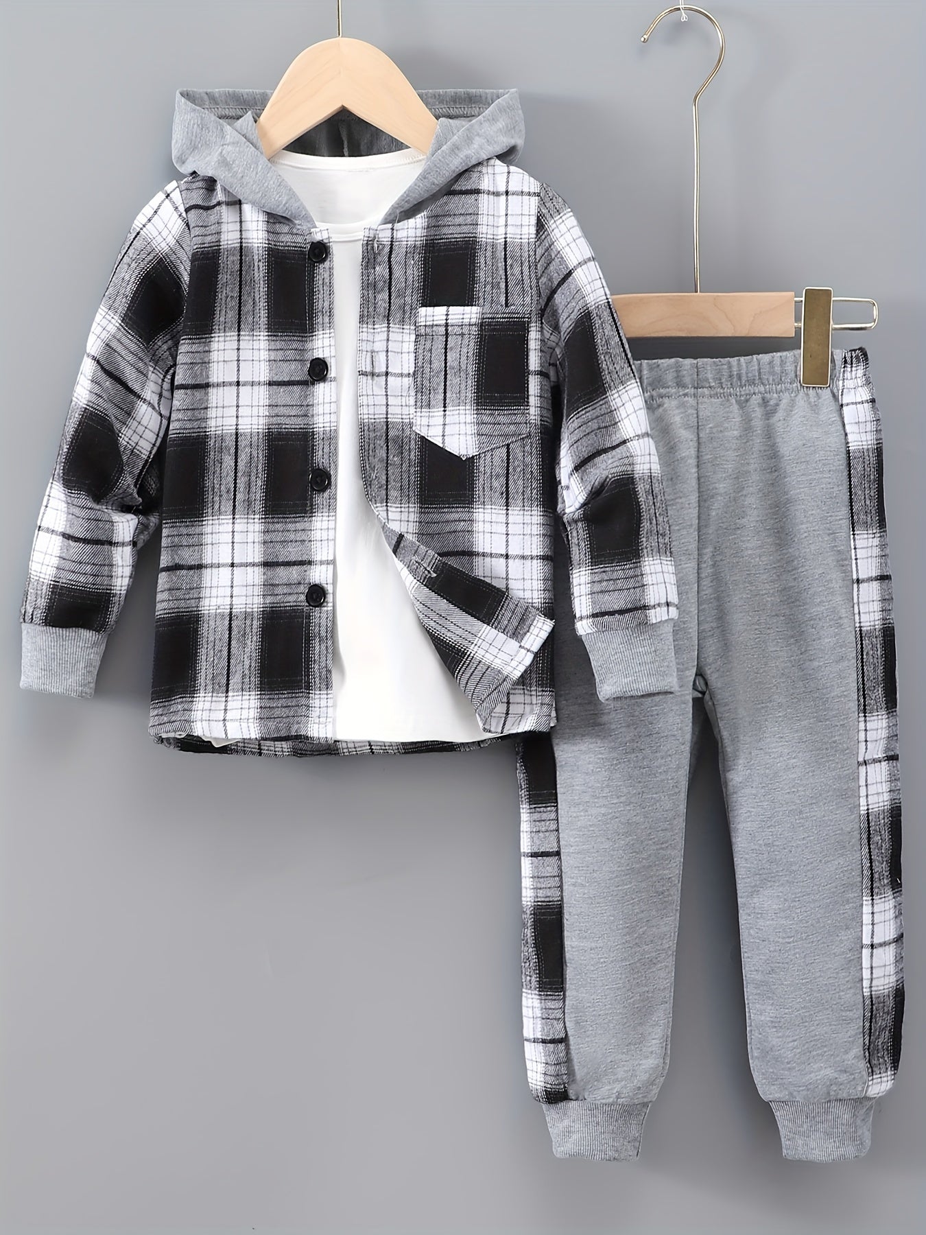 2-teiliges Jungen-Set Jordy mit kariertem Hoodie und Jogginghose