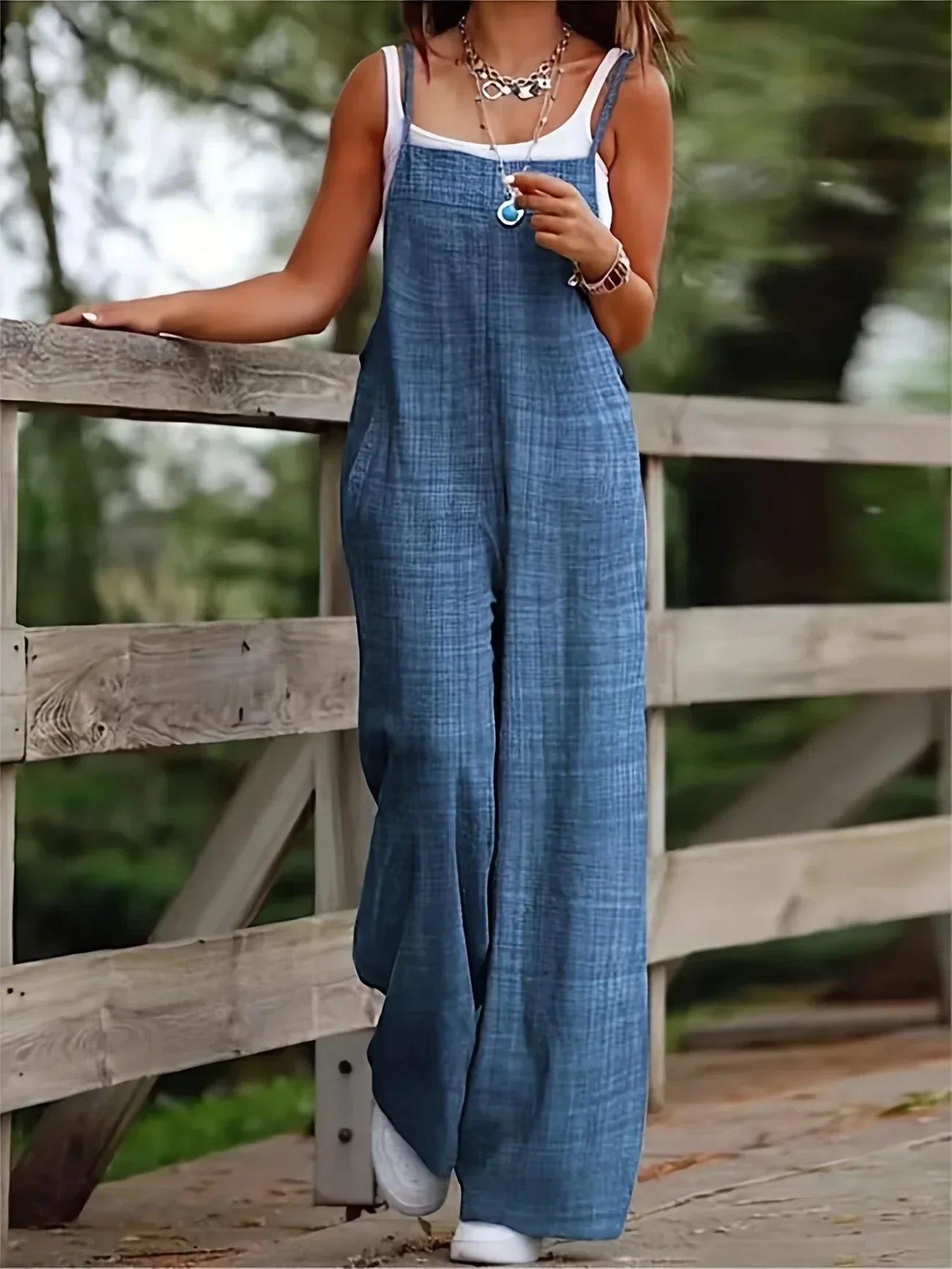 Annia – Lässige Latzhose Mit Weiten Beinen Und Taschen