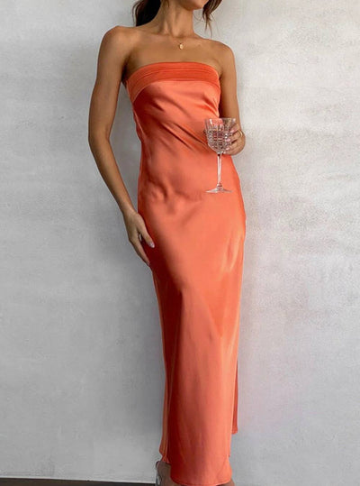 Mila - Zeitloses trägerloses Kleid für besondere Anlässe