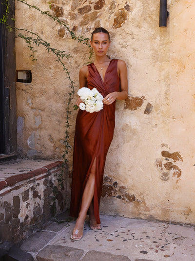 Noémi - luxuriöses drapiertes Abendkleid für einen atemberaubend Auftritt