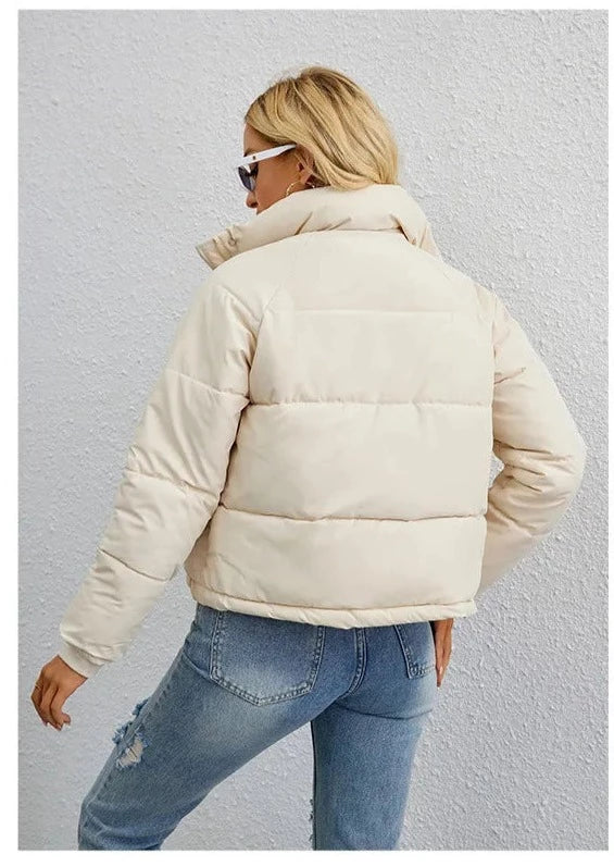 Briseis - kurze Pufferjacke mit langen Ärmeln