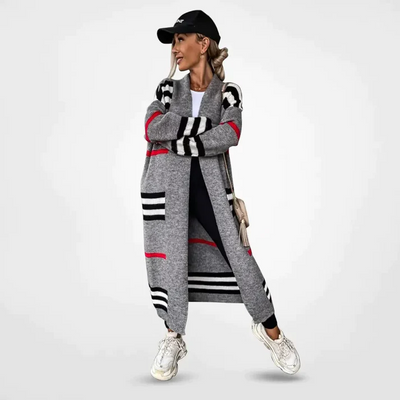Alice - lange gestreifte Strickjacke mit modernem Streetwear-Flair