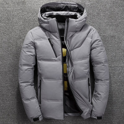 William - isolierte Winterjacke mit Kapuze und Reißverschlusstaschen