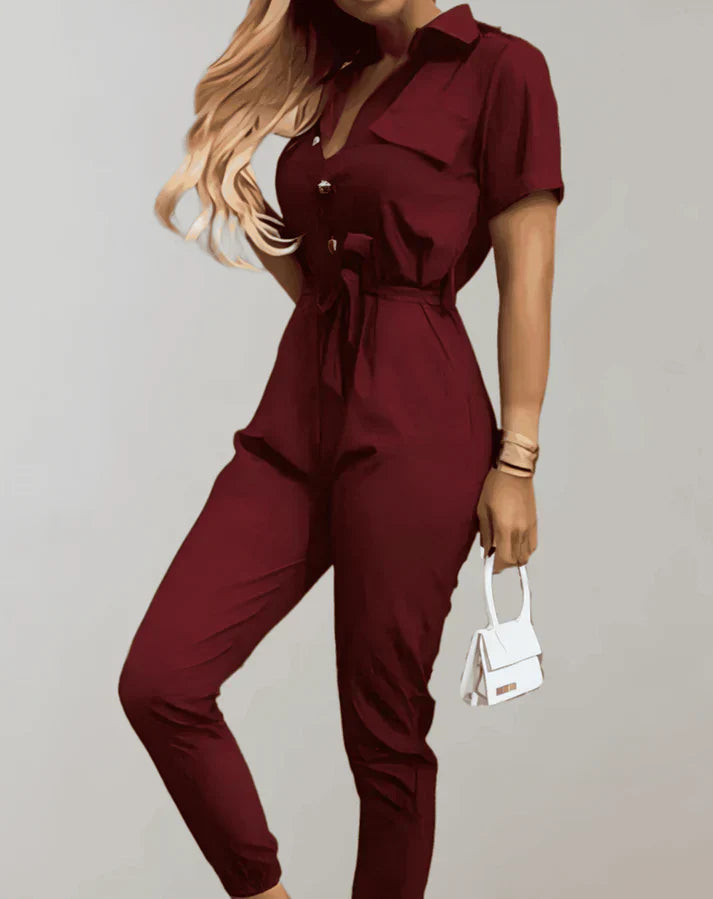 Edna - eleganter Jumpsuit mit Knopfverschluss und Taillenband für einen raffinierten und modischen Look