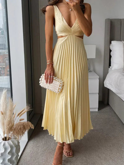 Zampia – Elegantes Kleid Mit Schlitz Und Taillierter Taille