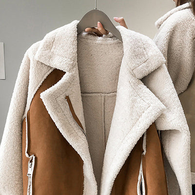 Suede - Damenjacke mit übergroßem Fleecefutter