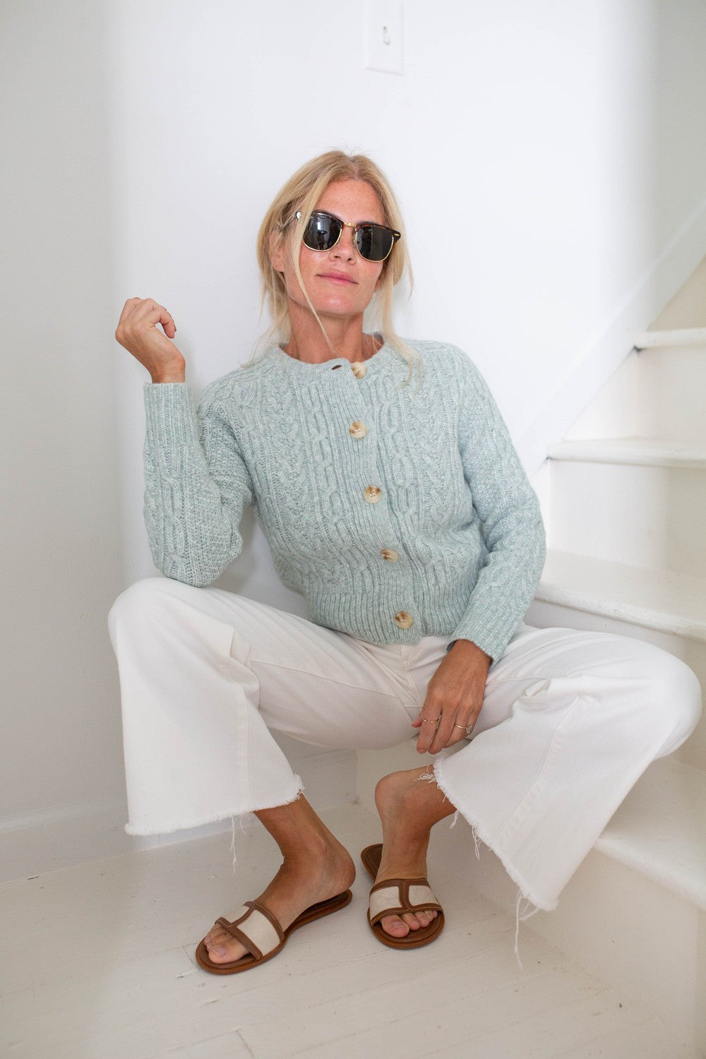 Prina - frischer blauer einfarbiger langärmeliger Pullover