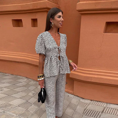 Zweiteiliges Sommer-Outfit für Damen